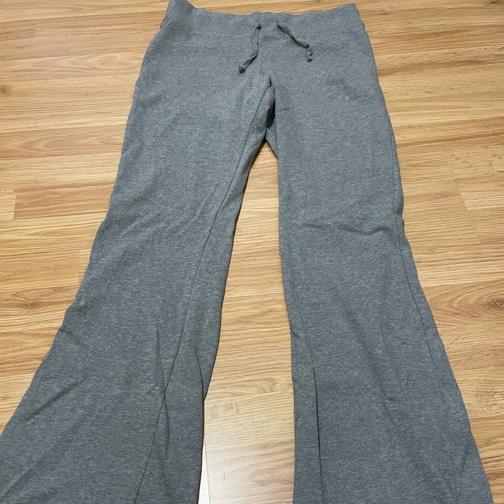 Brand new brandy Melville straight leg sweats